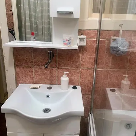 Apartment Center